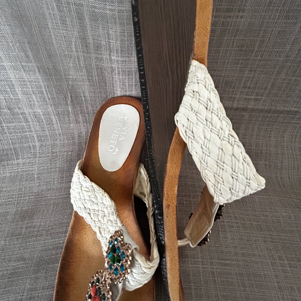 Sandals - Picture 3 of 5